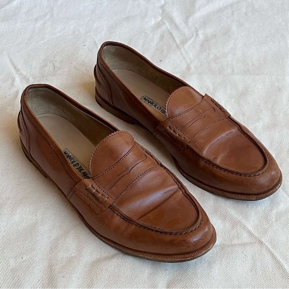 Manolo Blahnik Leather Loafer 7